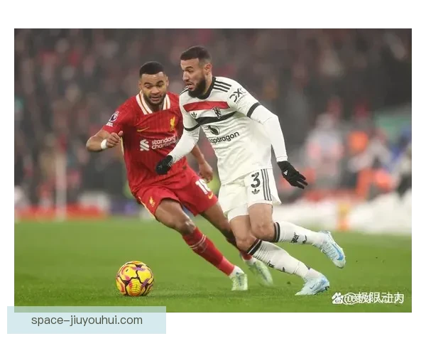 萨拉赫一传两射助力利物浦大胜曼联展现全面实力